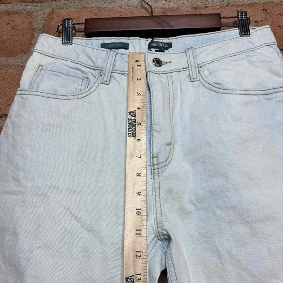 WILD Fable- High Rise Dad Jean​ light wash size 8 - Picture 4 of 11